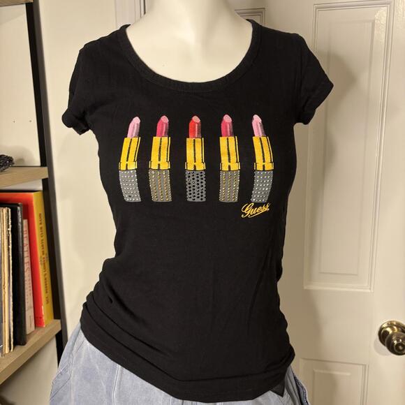 Guess XS Lipstick Fitted Graphic Tee - Picture 1 of 5